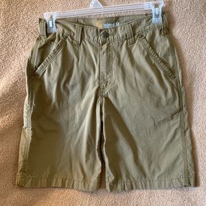 Men’s khaki shorts